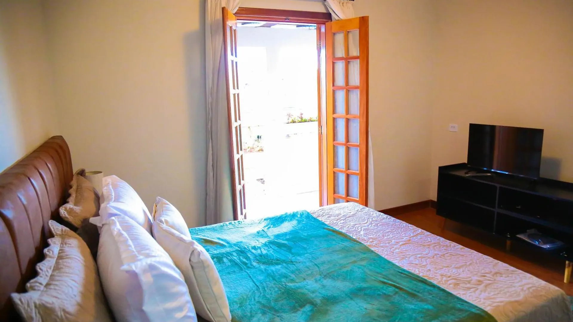 Hotel Villa Iturri Campos do Jordão