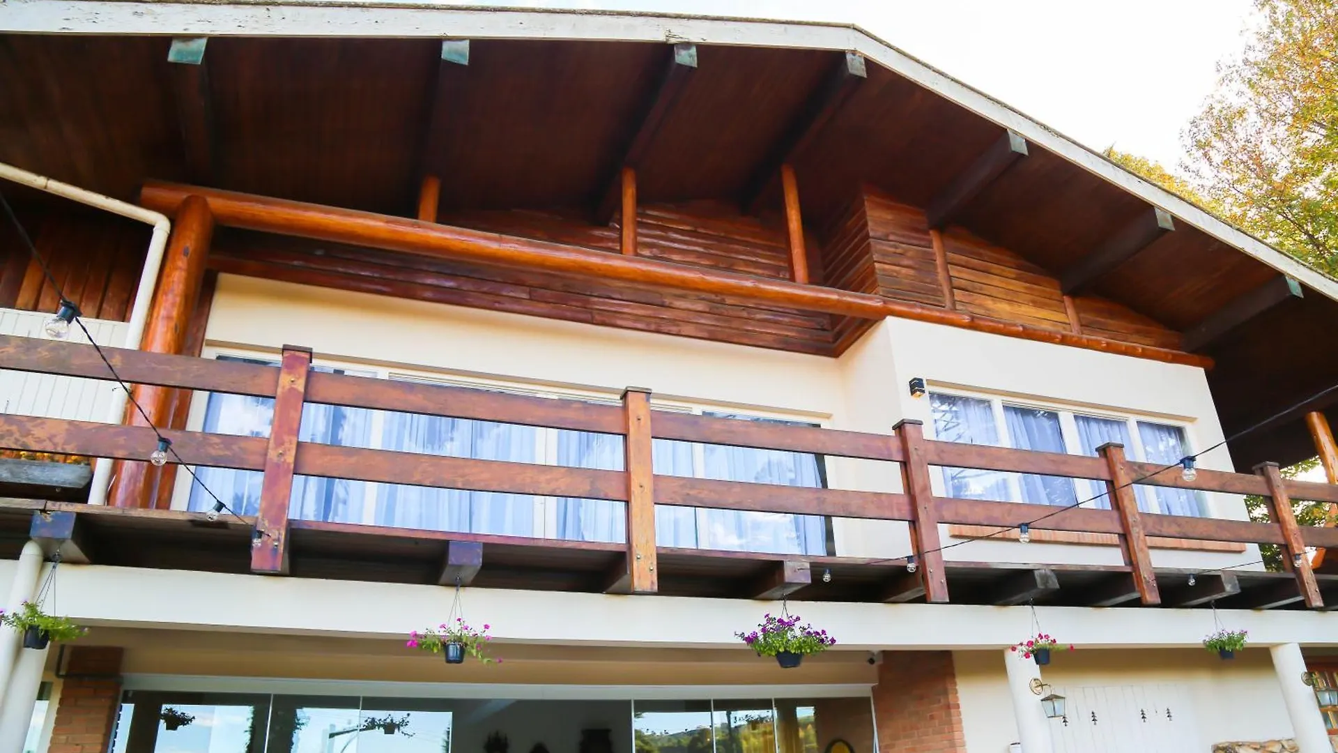 Villa Iturri Campos do Jordão Hotel