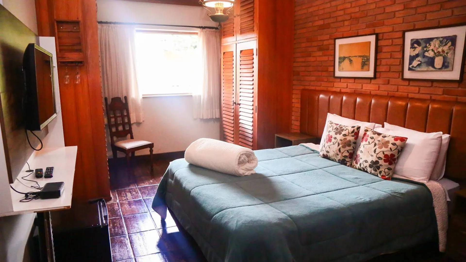 Hotel Villa Iturri Campos do Jordão